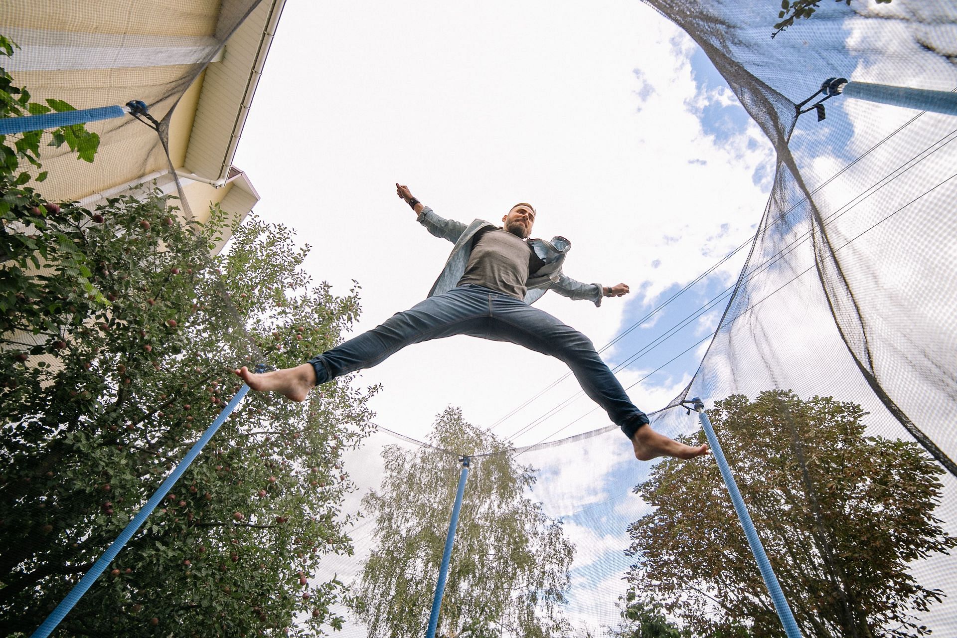 After mastering basic jumping exercises, you can move to a wider stance and do more advanced jumping exercises (Image via Pexels @Yan Krukau)